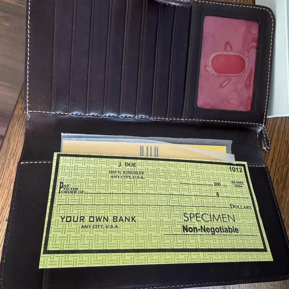 NWT Dooney and Bourke Wallet